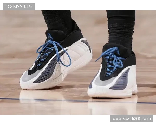 空砍 44 分！爱德华兹独木难支，森林狼 18 分脆败湖人